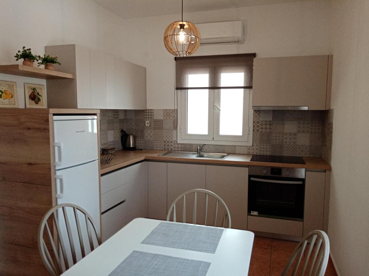 Sirines Apartments パレカストロ エクステリア 写真